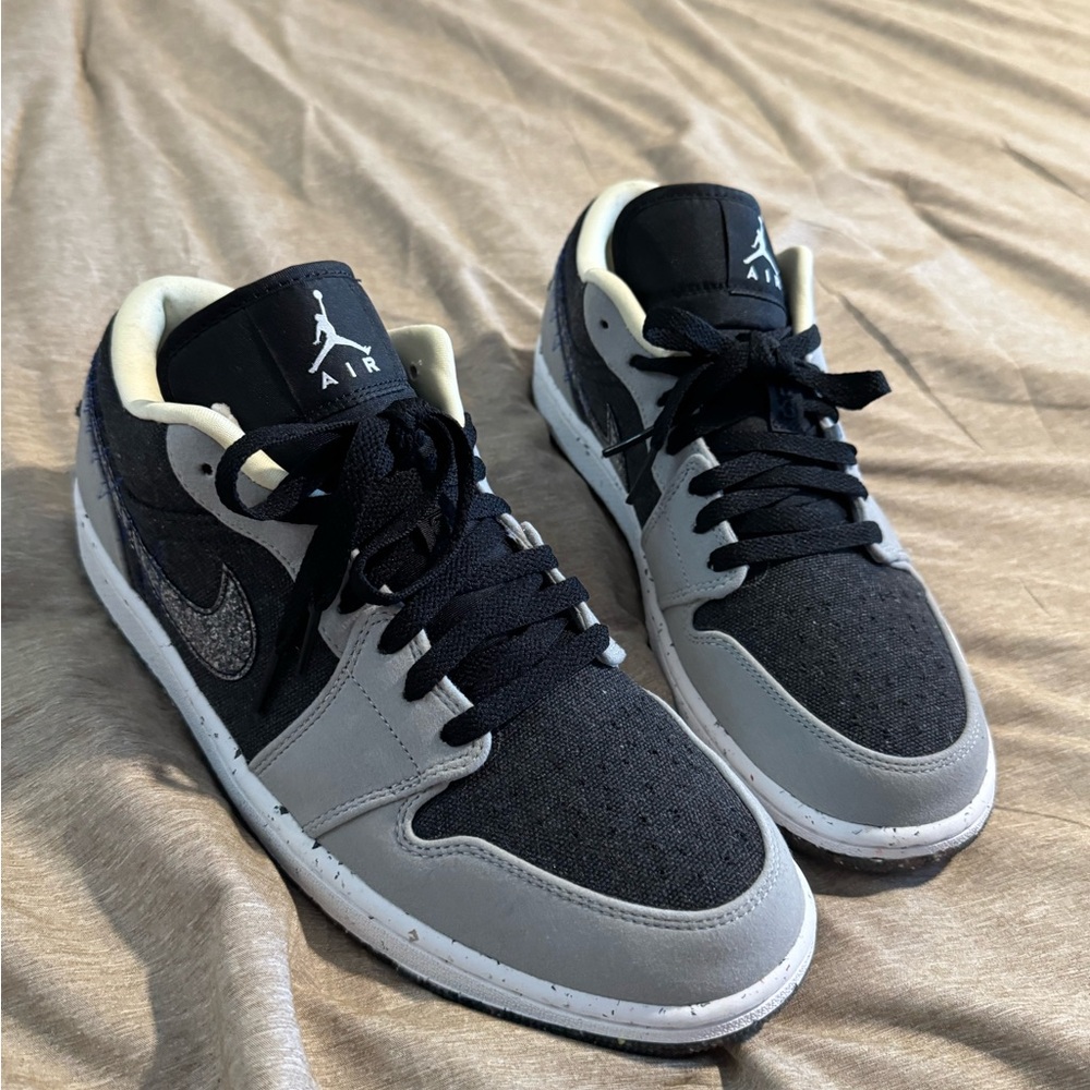 Air Jordan 1 Low SE Sneakers